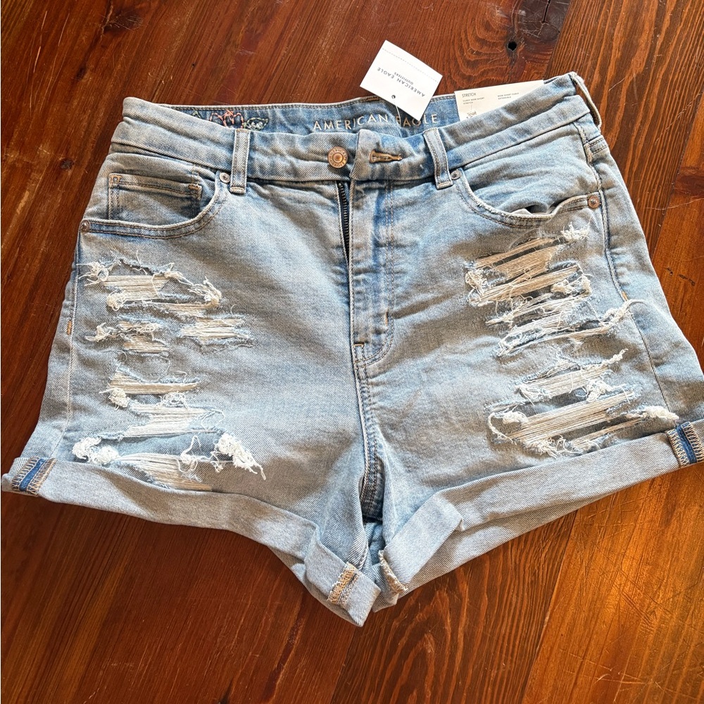 NWT American Eagle Curvy Mom Short